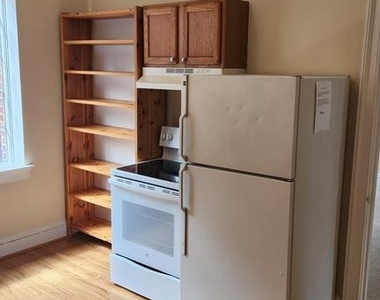 1009 Princess Anne Street - Photo Thumbnail 4