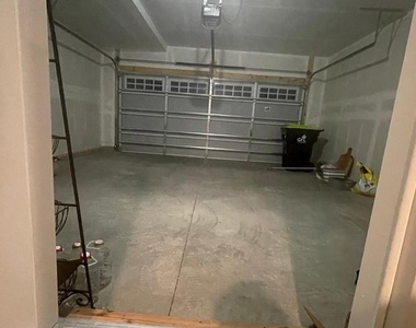 205 Thicket Drive - Photo Thumbnail 16