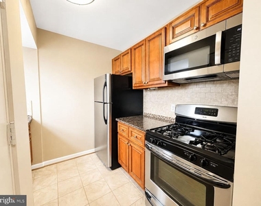 430 N Armistead Street - Photo Thumbnail 8