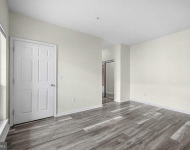 4860 Eisenhower Avenue - Photo Thumbnail 13
