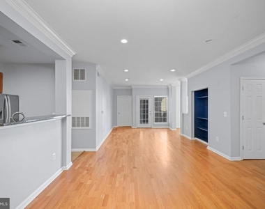 4860 Eisenhower Avenue - Photo Thumbnail 4