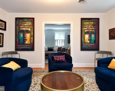 710 W View Terrace - Photo Thumbnail 12