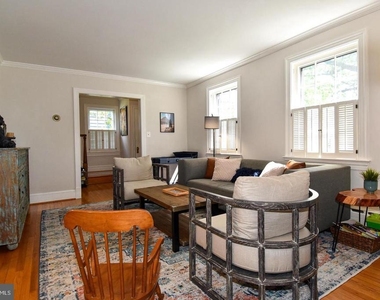 710 W View Terrace - Photo Thumbnail 6
