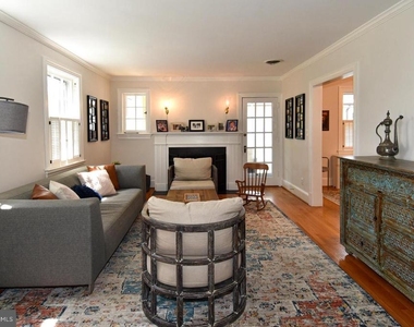710 W View Terrace - Photo Thumbnail 4