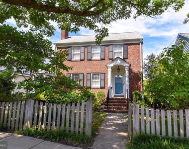 710 W View Terrace - Photo Thumbnail 1