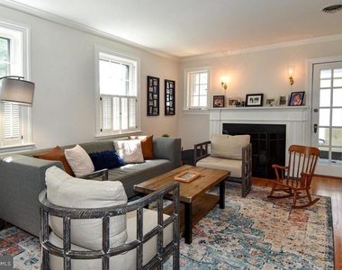 710 W View Terrace - Photo Thumbnail 5