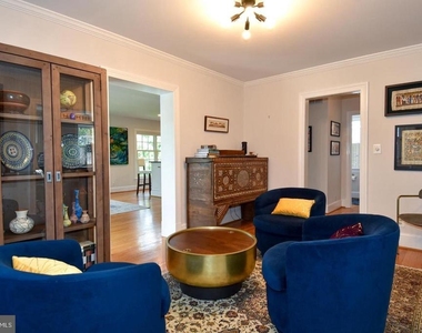 710 W View Terrace - Photo Thumbnail 11