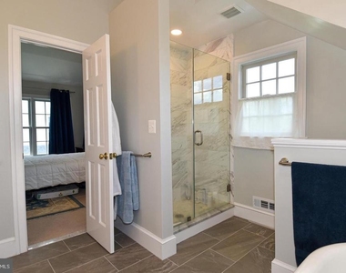 710 W View Terrace - Photo Thumbnail 36