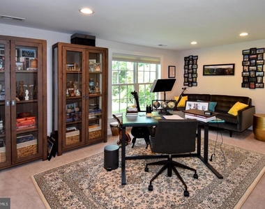 710 W View Terrace - Photo Thumbnail 48