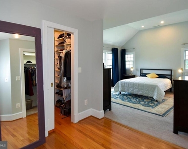 710 W View Terrace - Photo Thumbnail 33