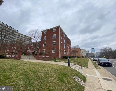 1304 N Meade Street - Photo Thumbnail 16