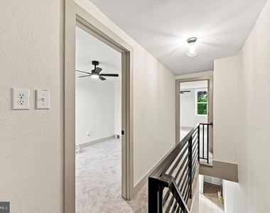 2827 Tulip Street - Photo Thumbnail 5
