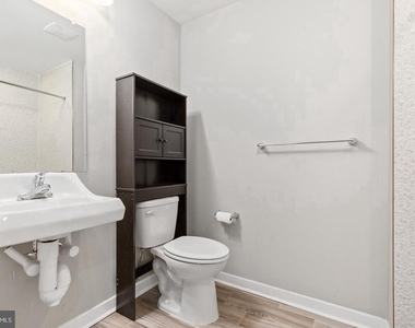 616 S 4th Street - Photo Thumbnail 6