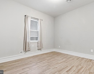 616 S 4th Street - Photo Thumbnail 5
