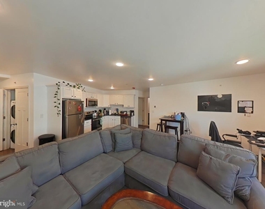 5420 Ridge Avenue - Photo Thumbnail 2