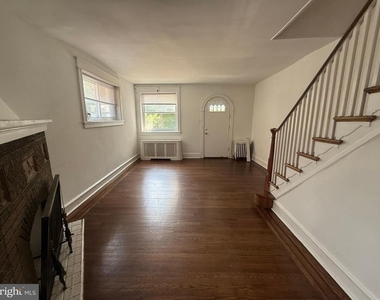 373 E Cliveden Street - Photo Thumbnail 7