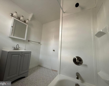 373 E Cliveden Street - Photo Thumbnail 23