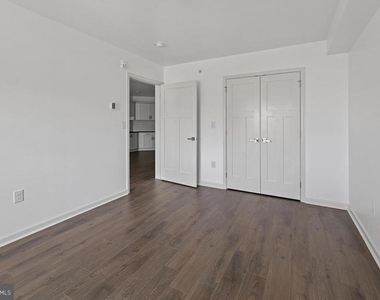 404 Fountain Street - Photo Thumbnail 5