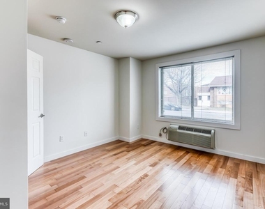 4122 Haverford Avenue - Photo Thumbnail 10