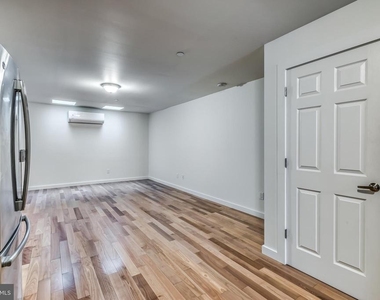 4122 Haverford Avenue - Photo Thumbnail 7