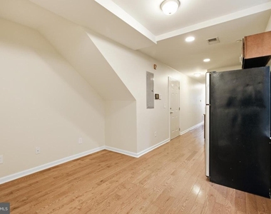2238 N Park Avenue - Photo Thumbnail 4