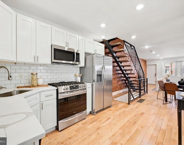 3171 Cedar Street - Photo Thumbnail 7
