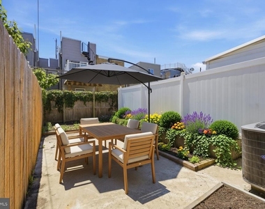 3171 Cedar Street - Photo Thumbnail 8