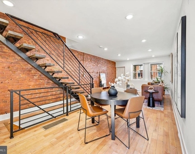 3171 Cedar Street - Photo Thumbnail 3