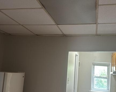 2037 N 8th Street - Photo Thumbnail 8