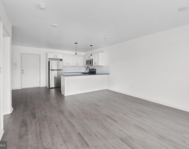 6618 Ridge Avenue - Photo Thumbnail 3