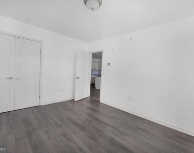 6618 Ridge Avenue - Photo Thumbnail 5