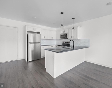6618 Ridge Avenue - Photo Thumbnail 2