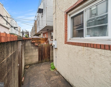 2336 S Carlisle Street - Photo Thumbnail 18