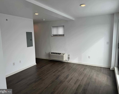 404 Fountain Street - Photo Thumbnail 3