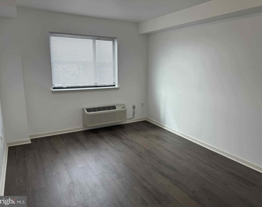 404 Fountain Street - Photo Thumbnail 6