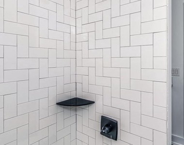 1527 Ridge Avenue - Photo Thumbnail 24