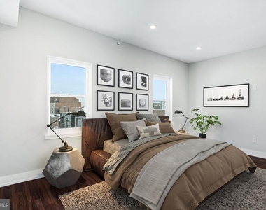 1527 Ridge Avenue - Photo Thumbnail 14