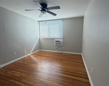 3410 Ashfield Lane - Photo Thumbnail 8