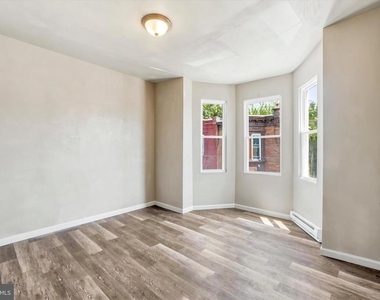 3114 Custer Street - Photo Thumbnail 10