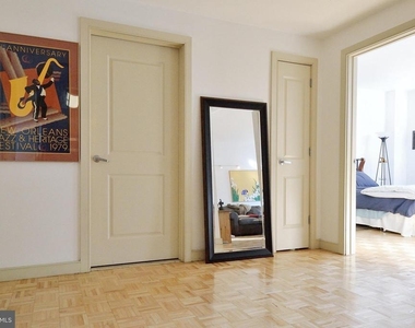 111 S 15th Street - Photo Thumbnail 6