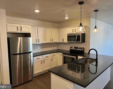 6618 Ridge Avenue - Photo Thumbnail 1