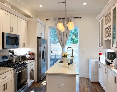 1337 S 31st Street - Photo Thumbnail 10