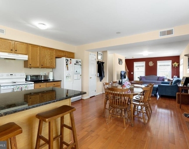 2683 Edgemont Street - Photo Thumbnail 17
