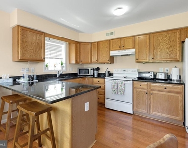2683 Edgemont Street - Photo Thumbnail 16