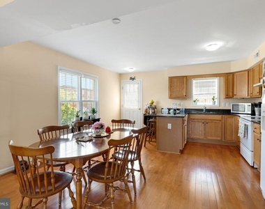 2683 Edgemont Street - Photo Thumbnail 14