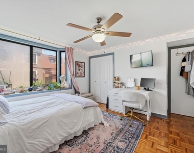 830 Lombard Street - Photo Thumbnail 17