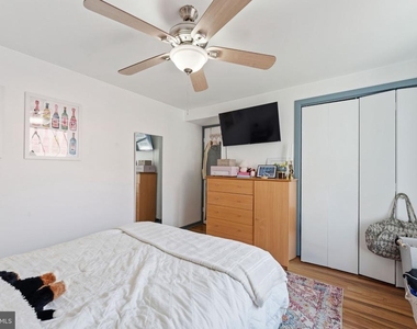 830 Lombard Street - Photo Thumbnail 18