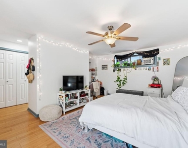 830 Lombard Street - Photo Thumbnail 14