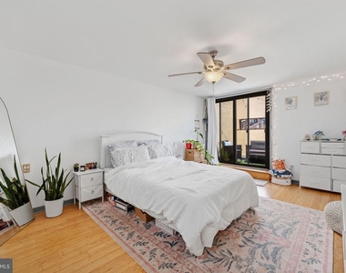 830 Lombard Street - Photo Thumbnail 21