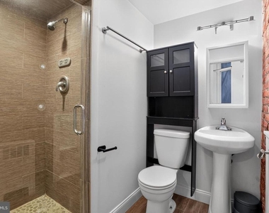 2008 Spruce Street - Photo Thumbnail 14